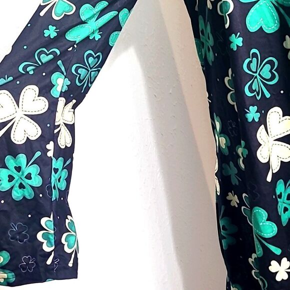 Spadehill Shamrock Dress, Black with Green & White Clover, Size Large - Picture 3 of 7